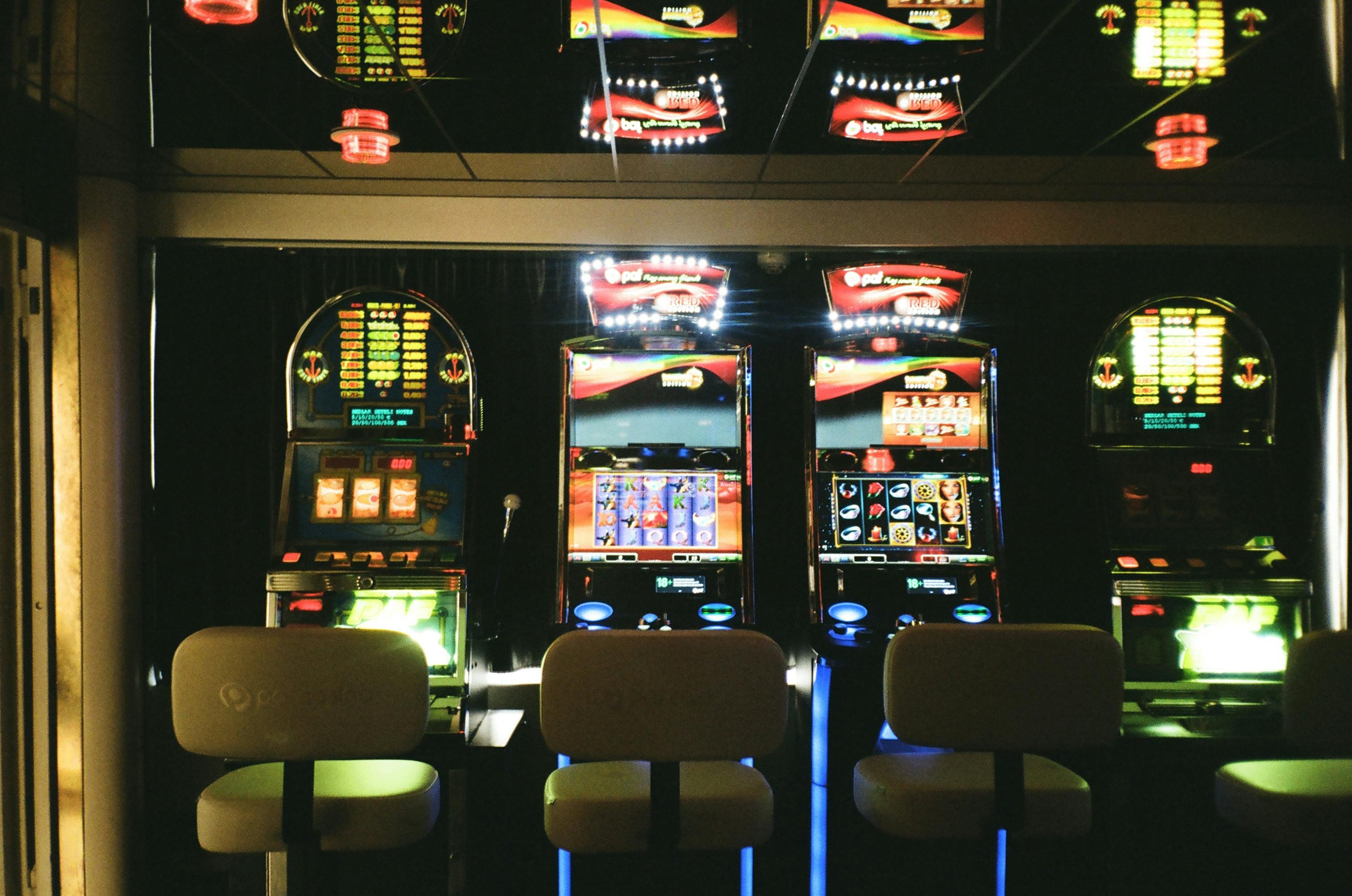 Giao diện đặt cược bóng đá và casino trên di động tại 23win02